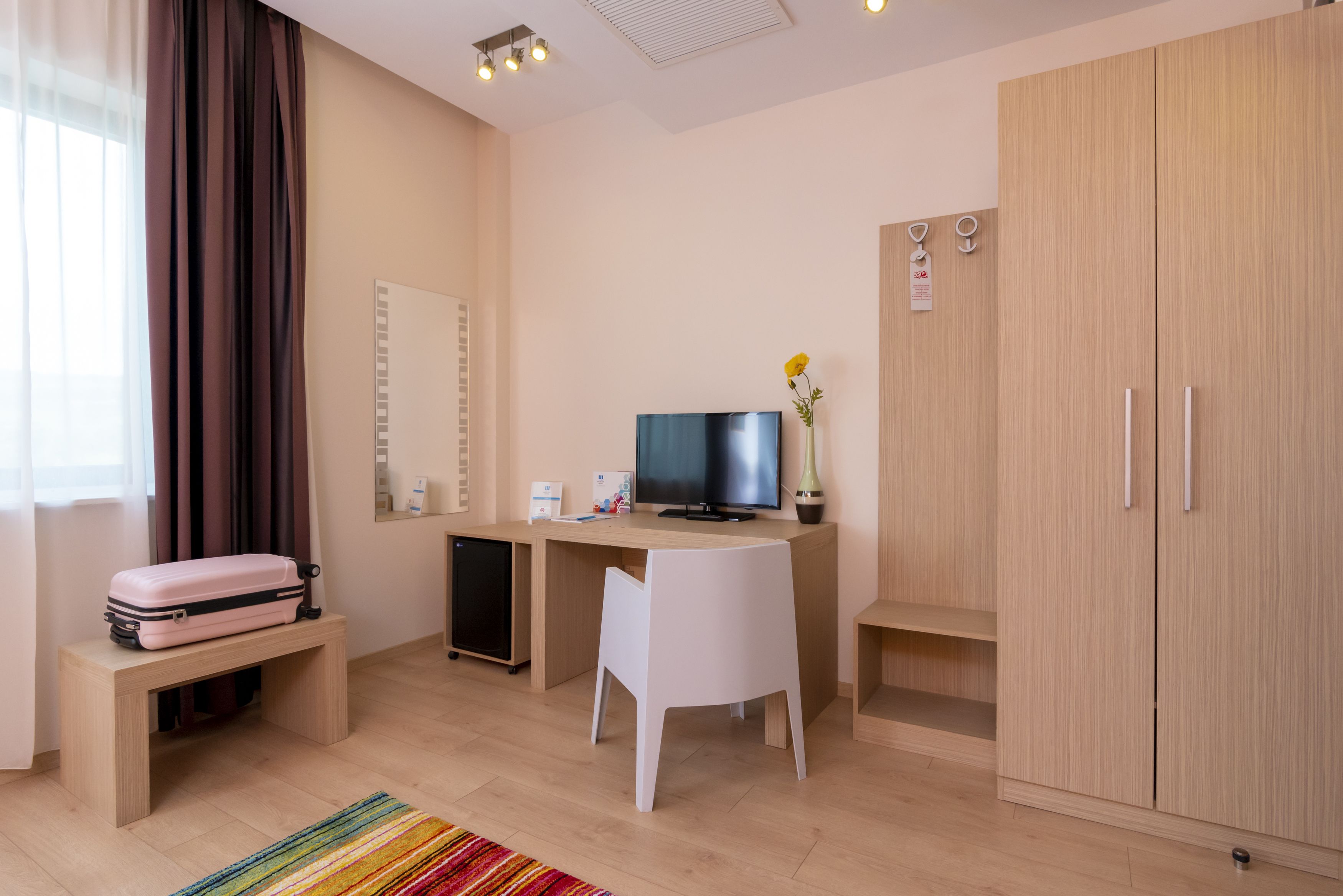 1 bedroom, minibar, in-room safe, individually decorated