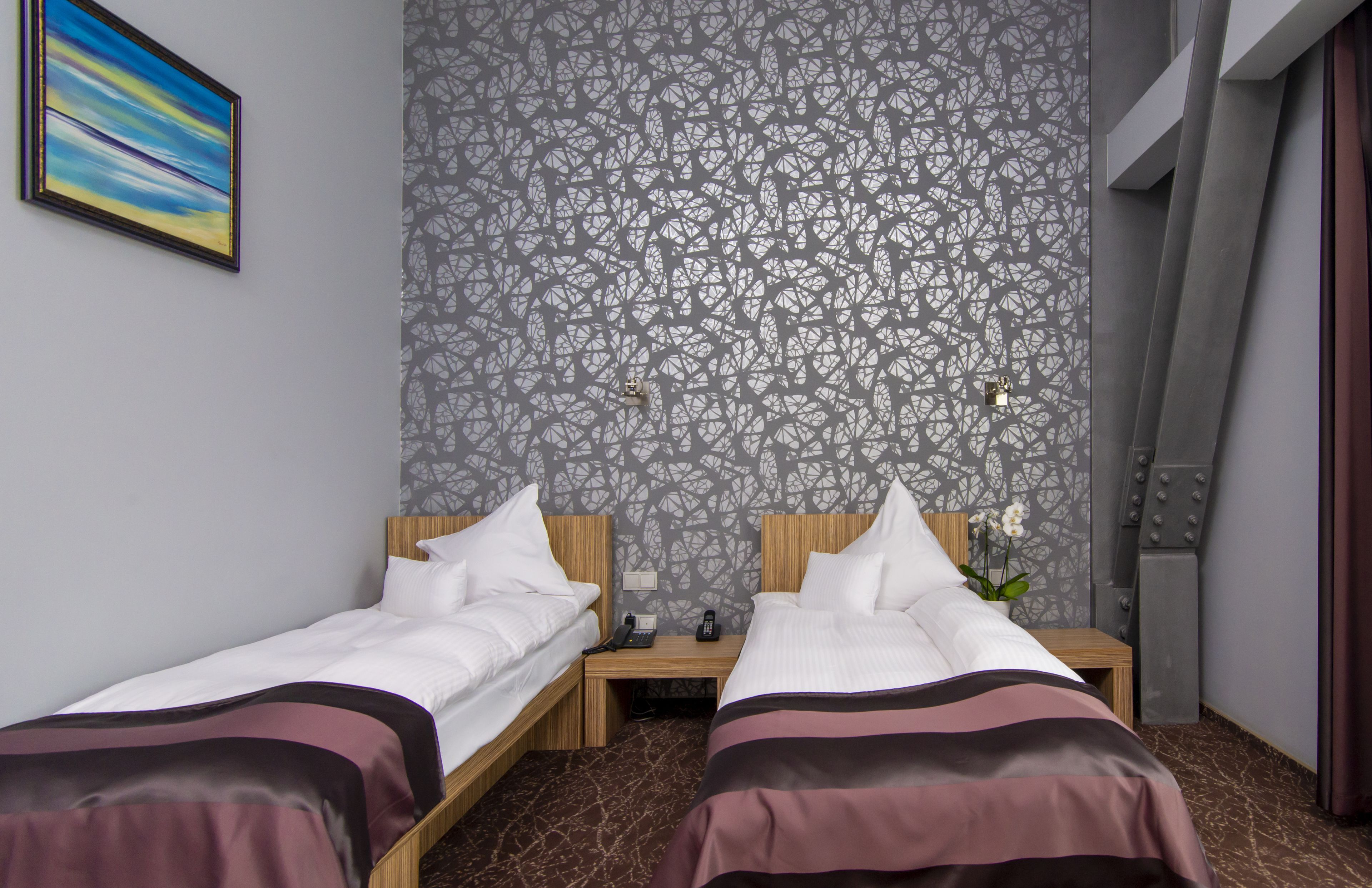 standard twin room | 1 bedroom, minibar, in-room safe, individually decorated