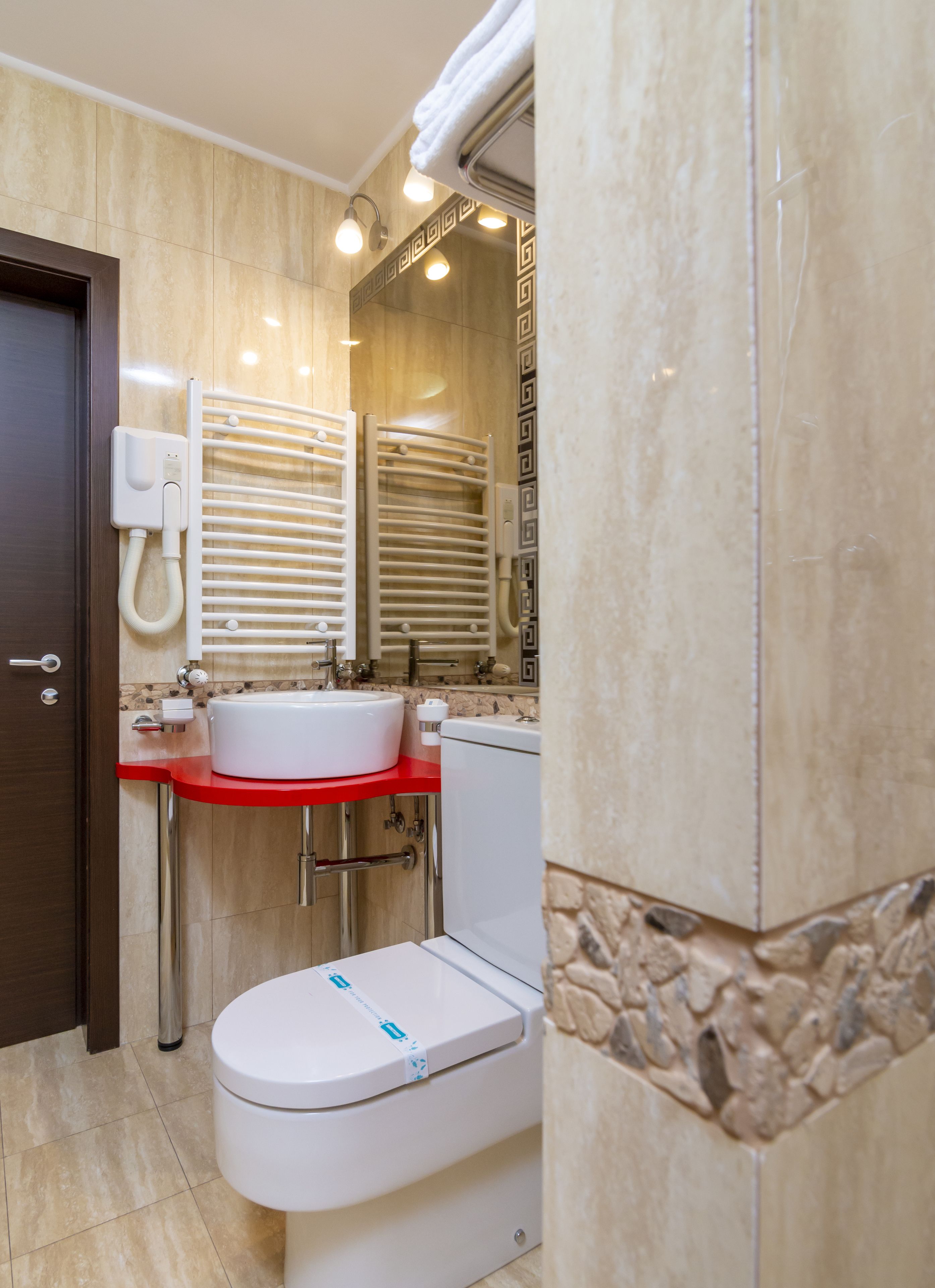 suite | bathroom | shower, free toiletries, hair dryer, bathrobes