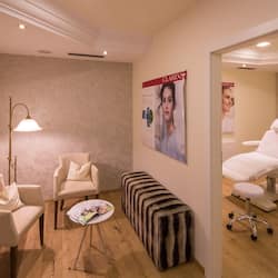 Sauna, hot tub, steam room, body treatments, facials, 2 treatment rooms