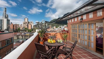Suite, 1 queensize bed | Terras