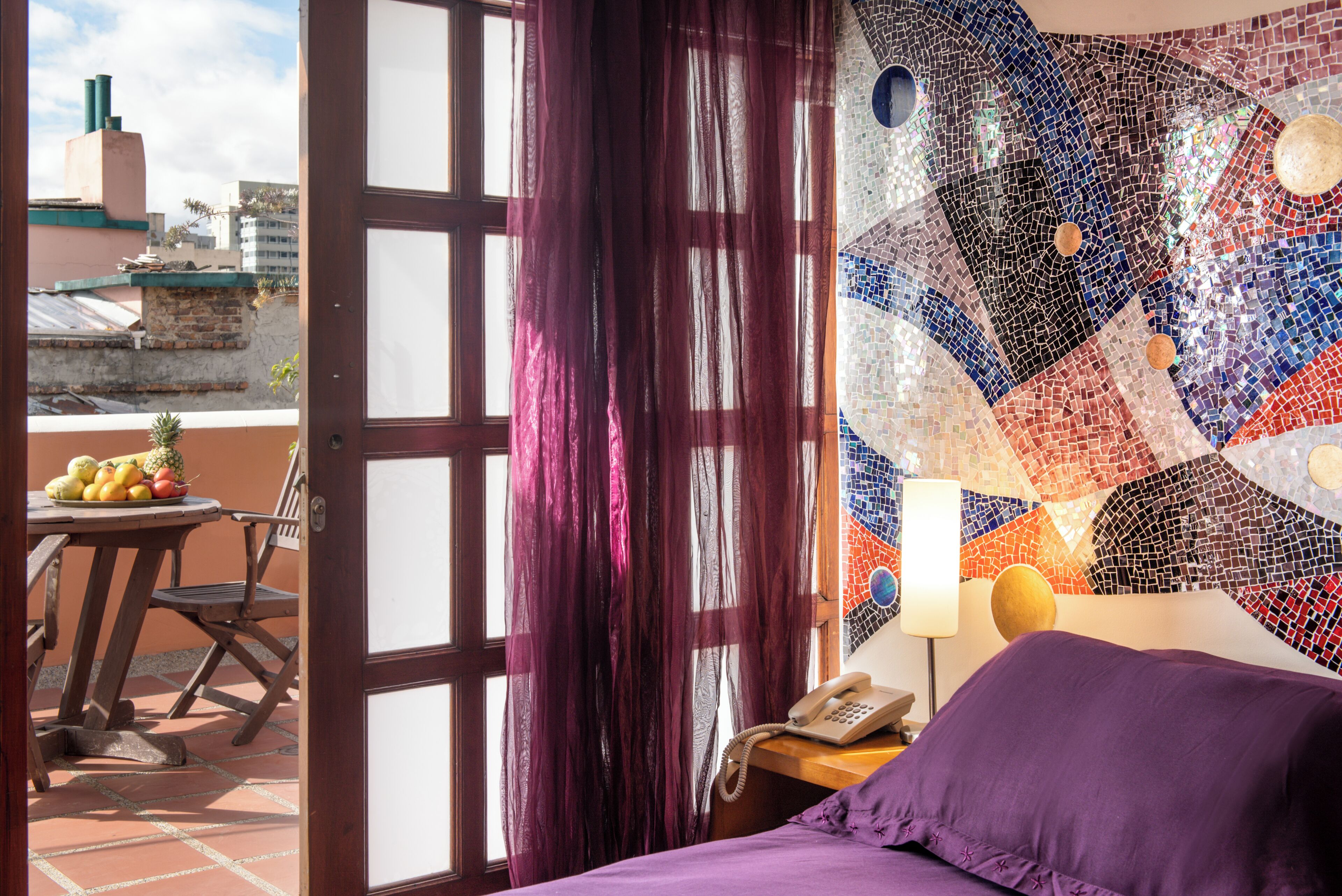 Suite, 1 Queen Bed | In-room safe, soundproofing, iron/ironing board, free cots/infant beds