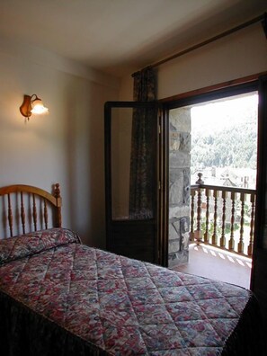 Single Room | Free WiFi - Hotel Las Nieves (Jaca)