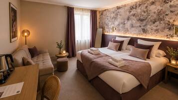 Coffres-forts dans les chambres, Wi-Fi gratuit, draps fournis