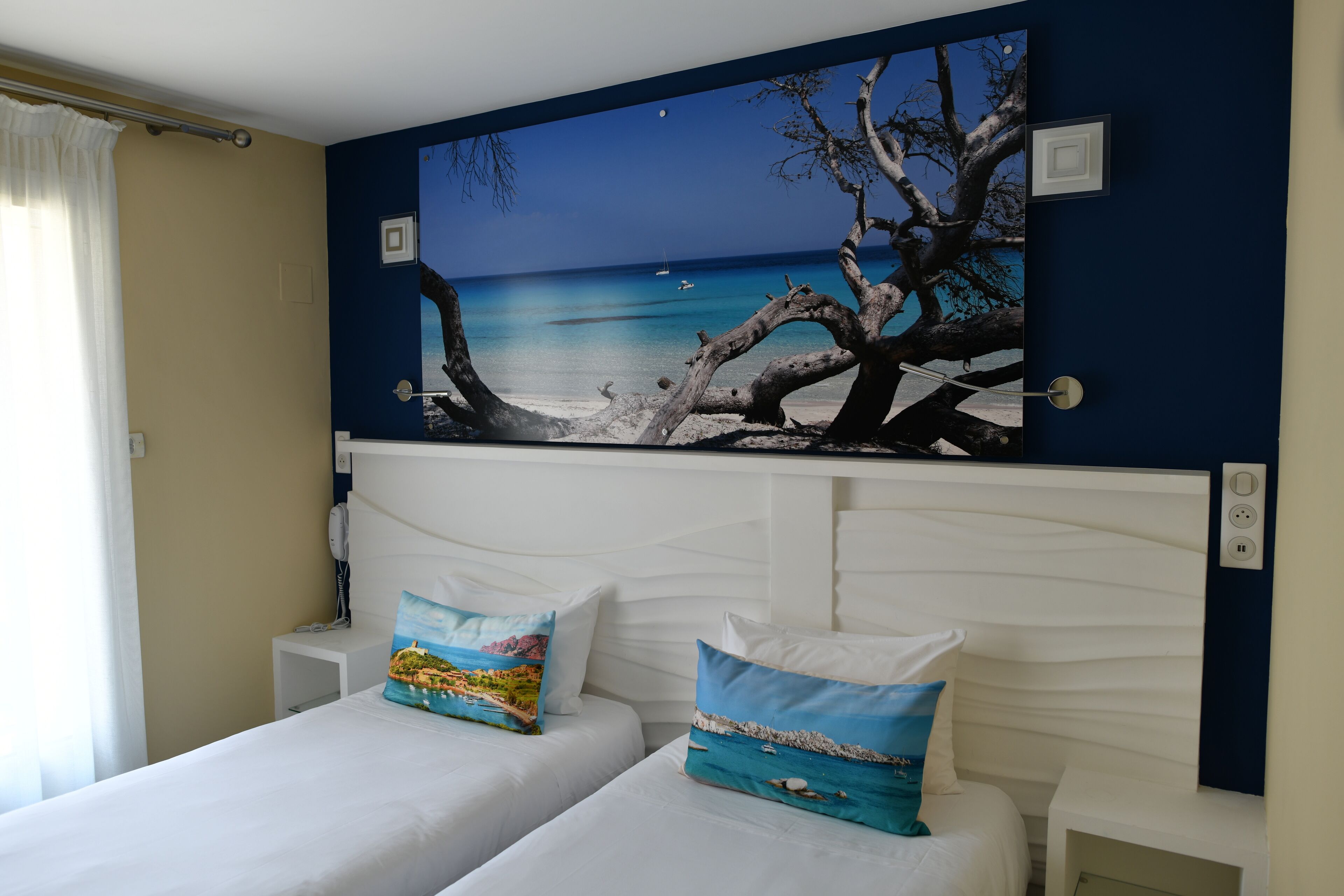 superior twin room | 1 bedroom, desk, soundproofing, iron/ironing board