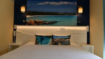 1 Schlafzimmer, Schreibtisch, schallisolierte Zimmer