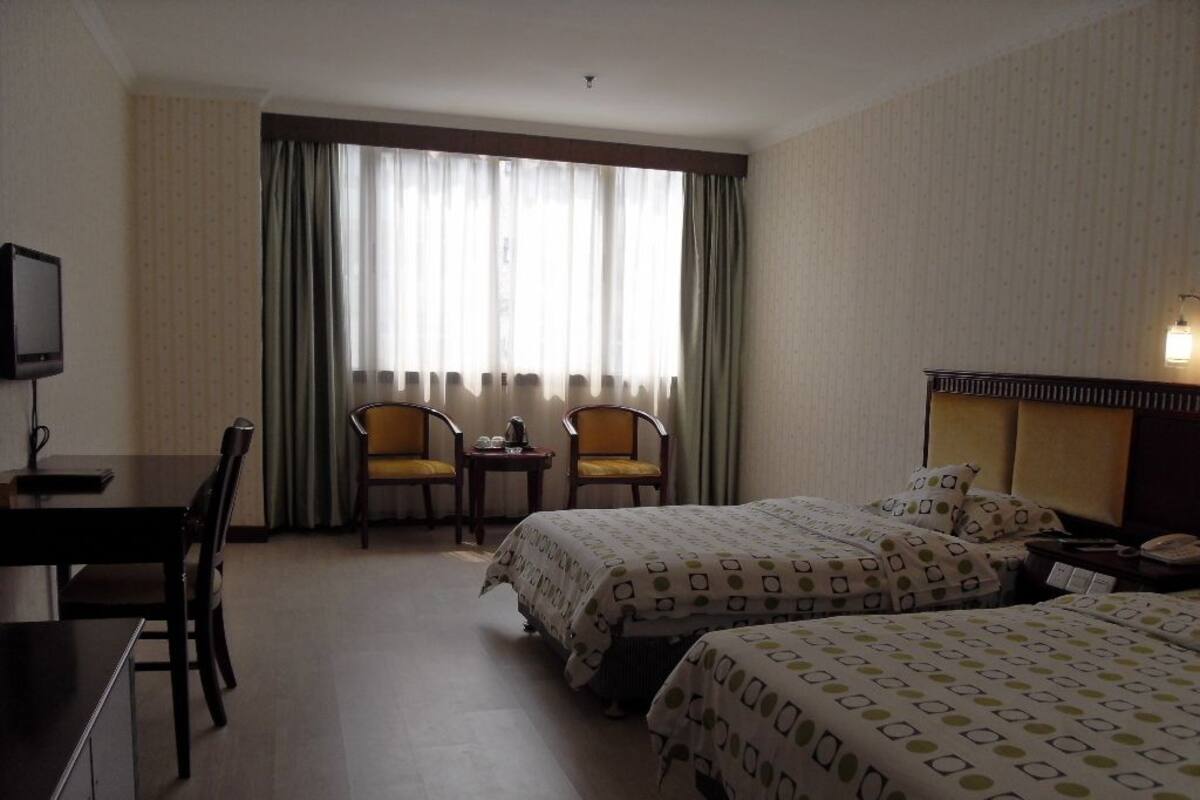 Superior Twin Room | Iron/ironing board (on request)