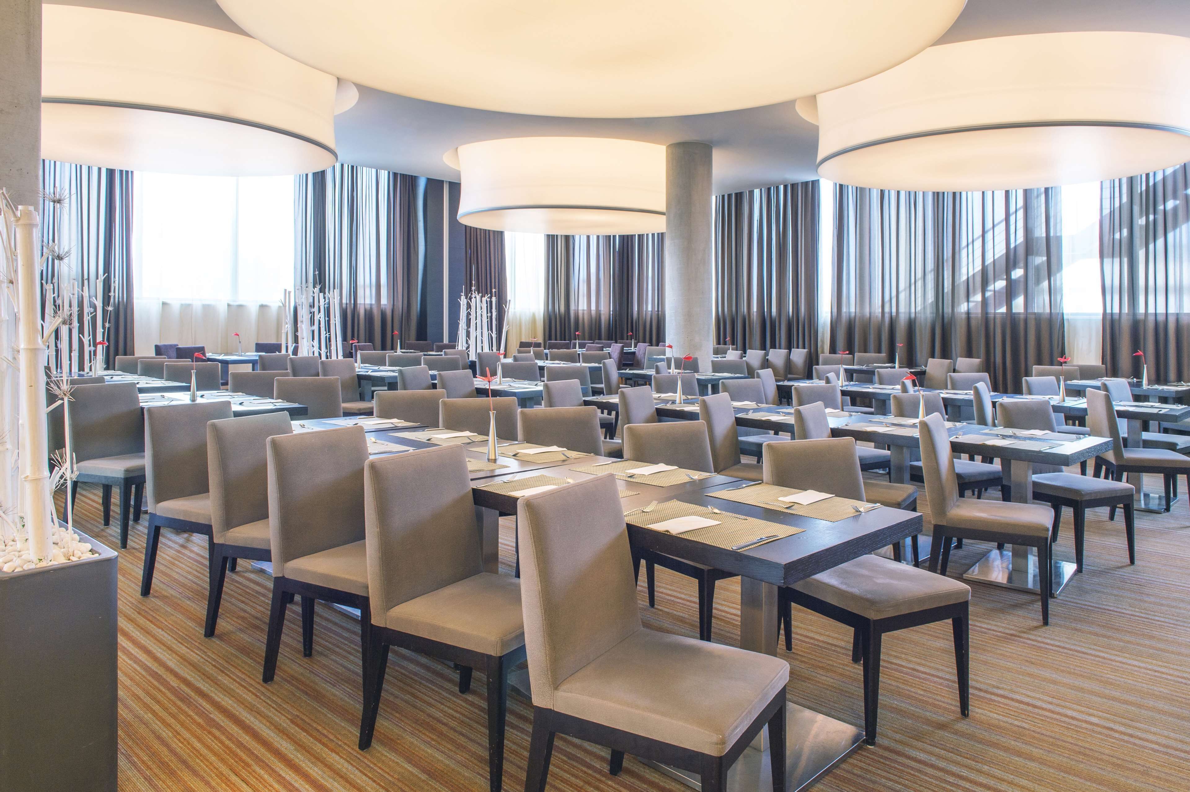 lunch and dinner served