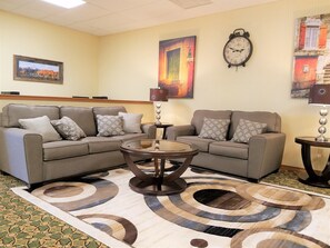 Serves breakfast and dinner - Baymont by Wyndham Fort Morgan (Fort Morgan)