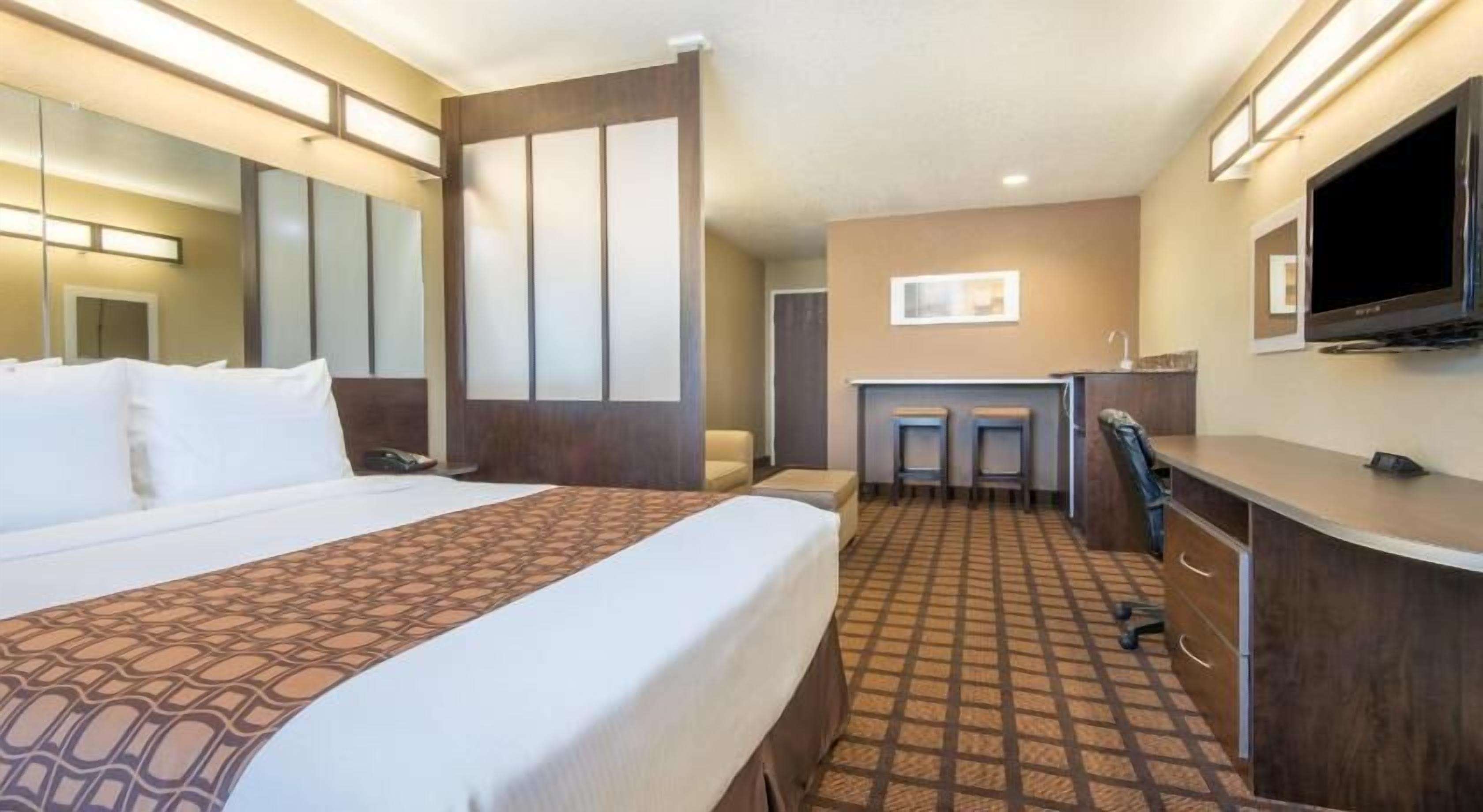 In-room safe, desk, laptop workspace, blackout drapes