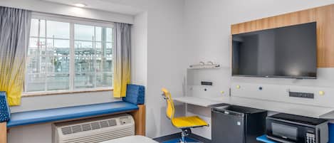 In-room safe, desk, laptop workspace, blackout drapes