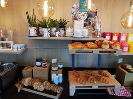 Daily buffet breakfast (EUR 17 per person)