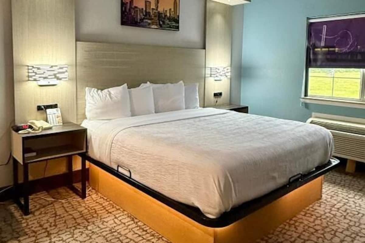 Decoración personalizada, muebles diferentes y escritorio