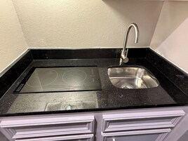 Fridge, microwave, stovetop