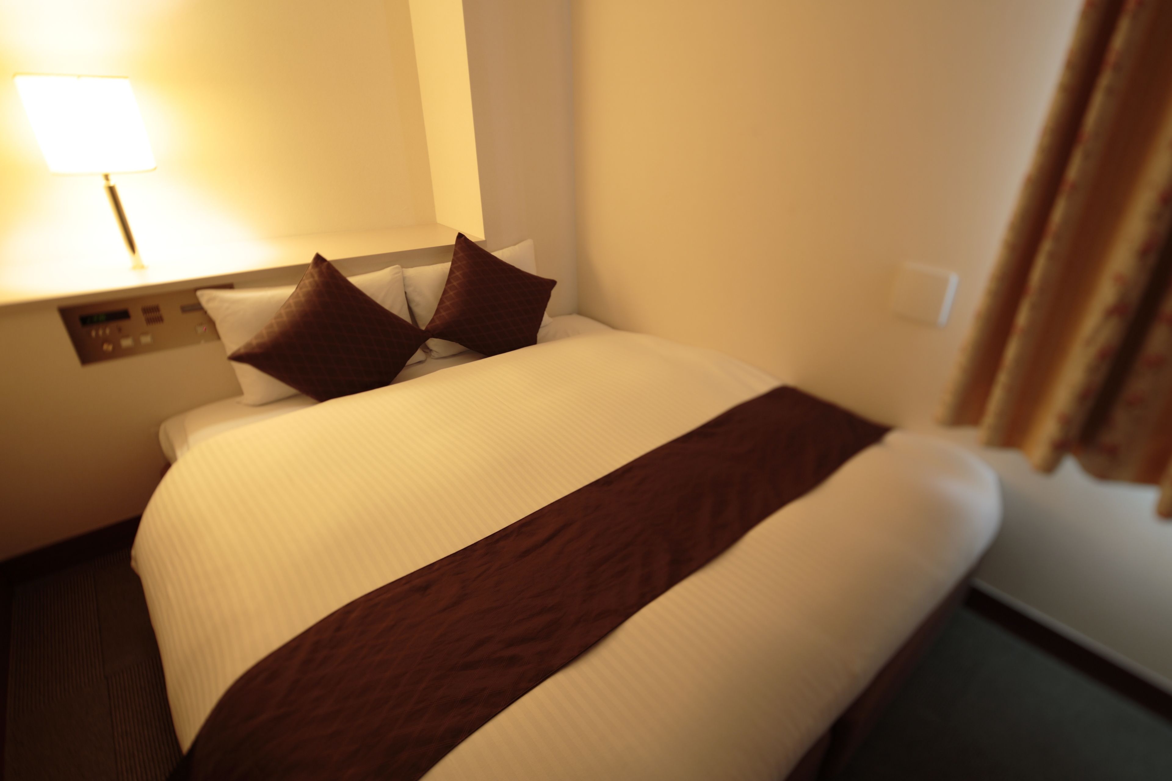 down duvets, in-room safe, desk, blackout curtains