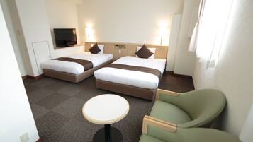 Couette en duvet d'oie, coffres-forts dans les chambres, bureau