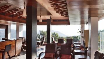 Bar (in der Unterkunft)