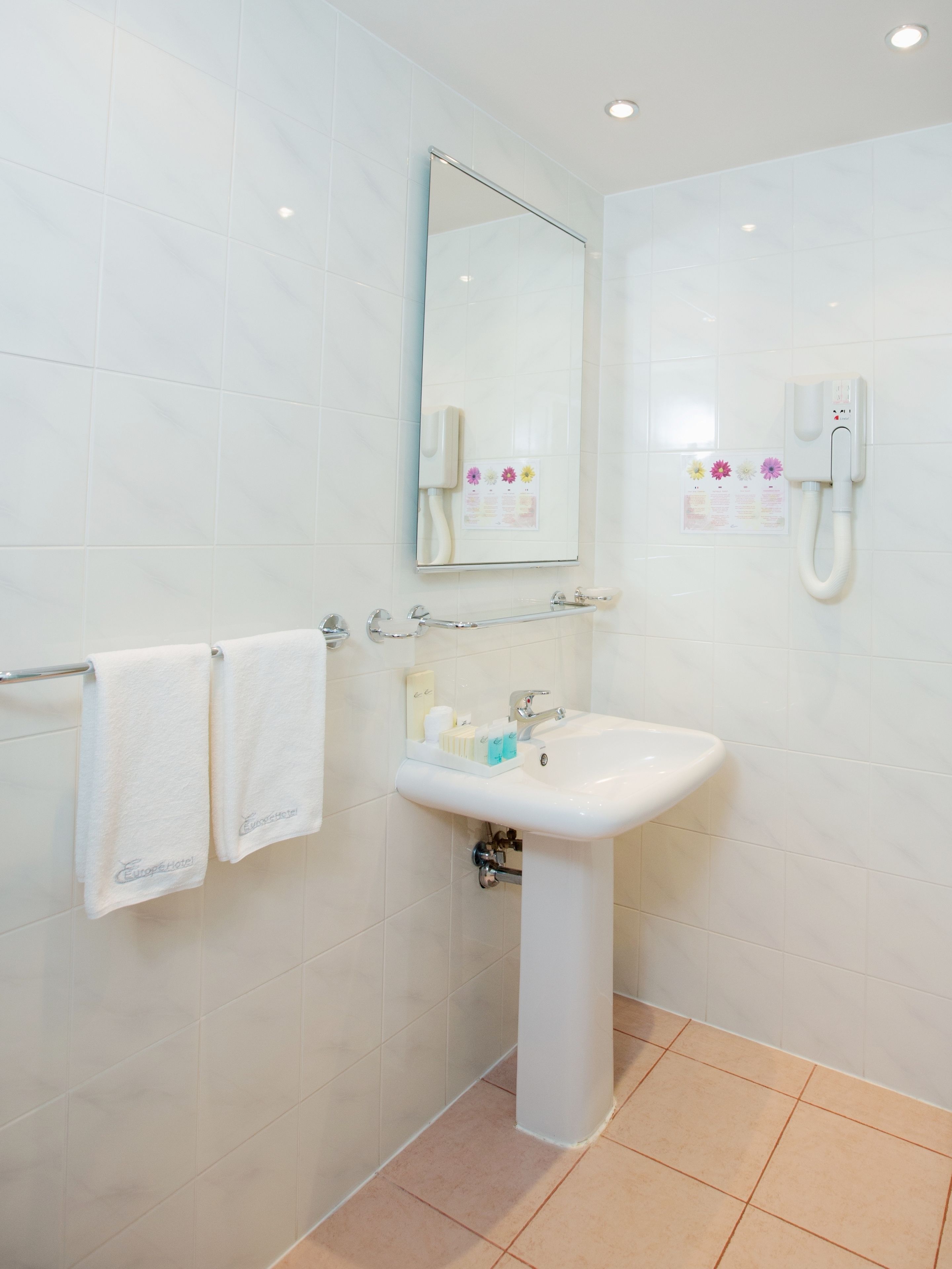 standard double or twin room | 1 bedroom, down duvets, tempur-pedic beds, minibar