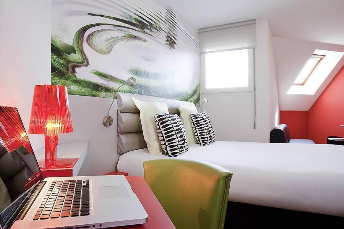 standard suite, multiple beds | premium bedding, pillow-top beds, desk, soundproofing