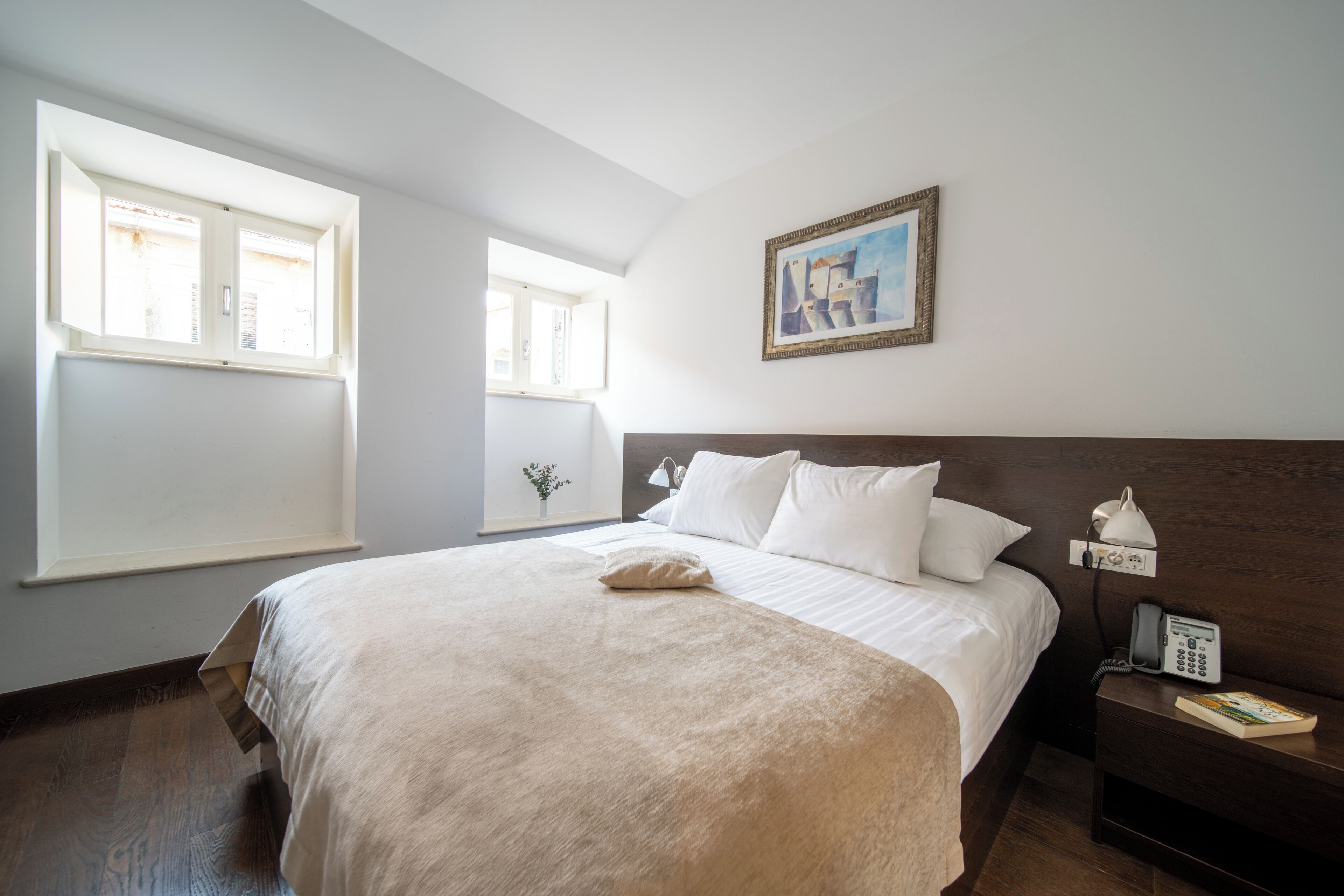 Penthouse, 2 Bedrooms, Kitchen | In-room safe, laptop workspace, iron/ironing board