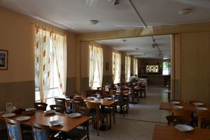 Daily buffet breakfast for a fee - Hotel Miramar (Sopot)