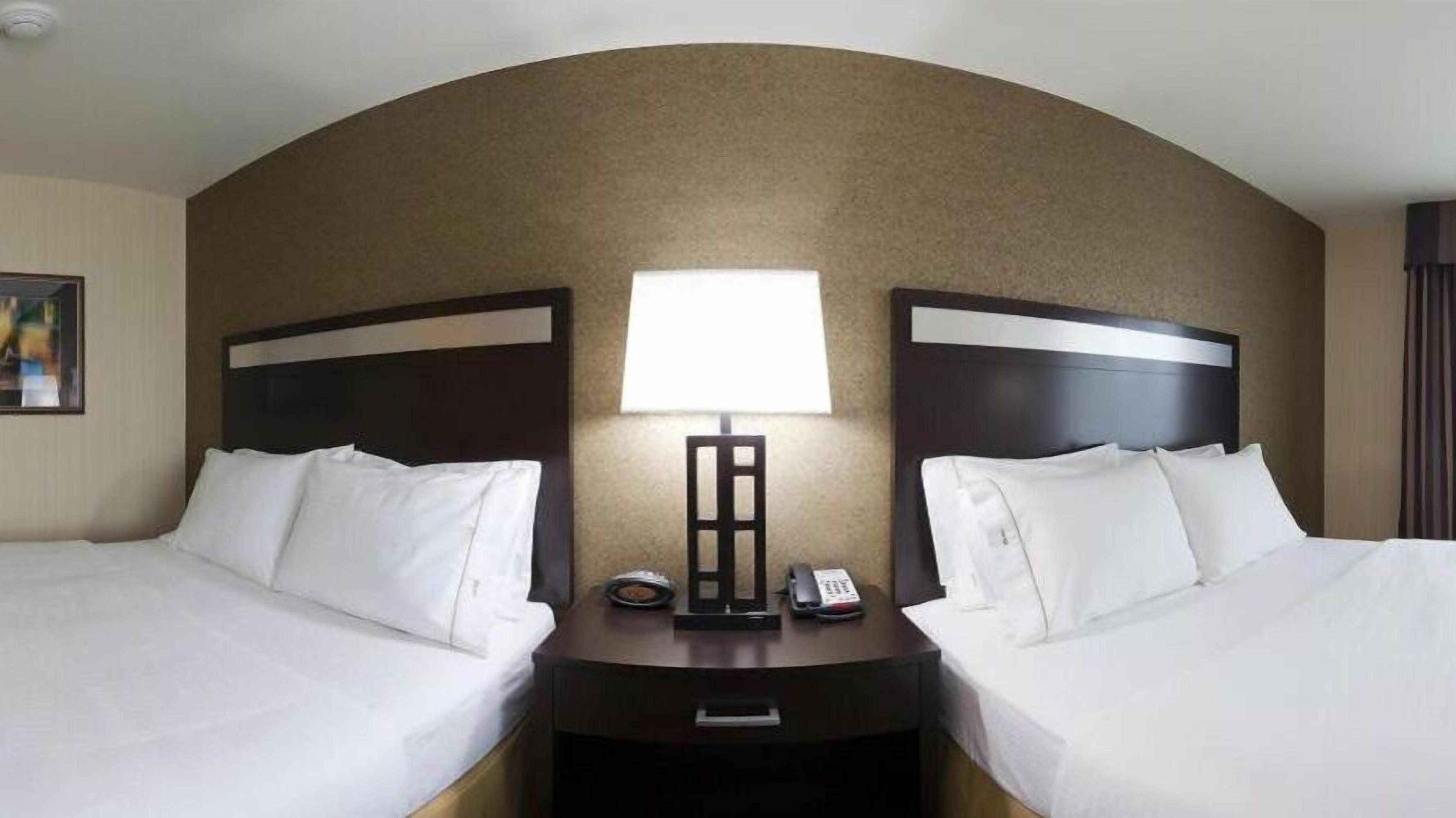 in-room safe, desk, iron/ironing board, free cots/infant beds