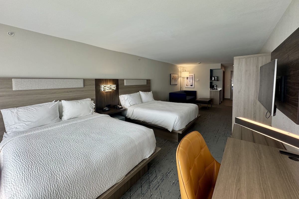 1 bedroom, in-room safe, desk, iron/ironing board