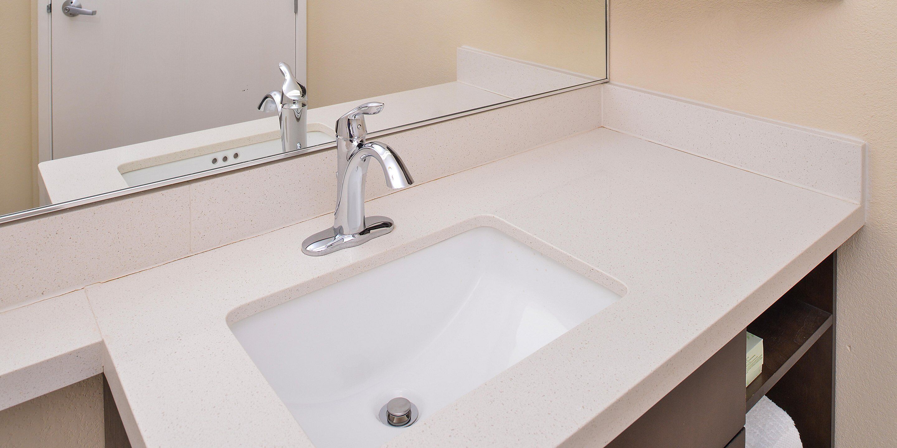 combined shower/bathtub, free toiletries, hair dryer, towels