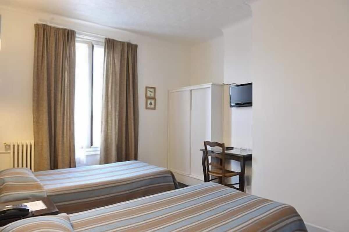 Traditional Twin Room