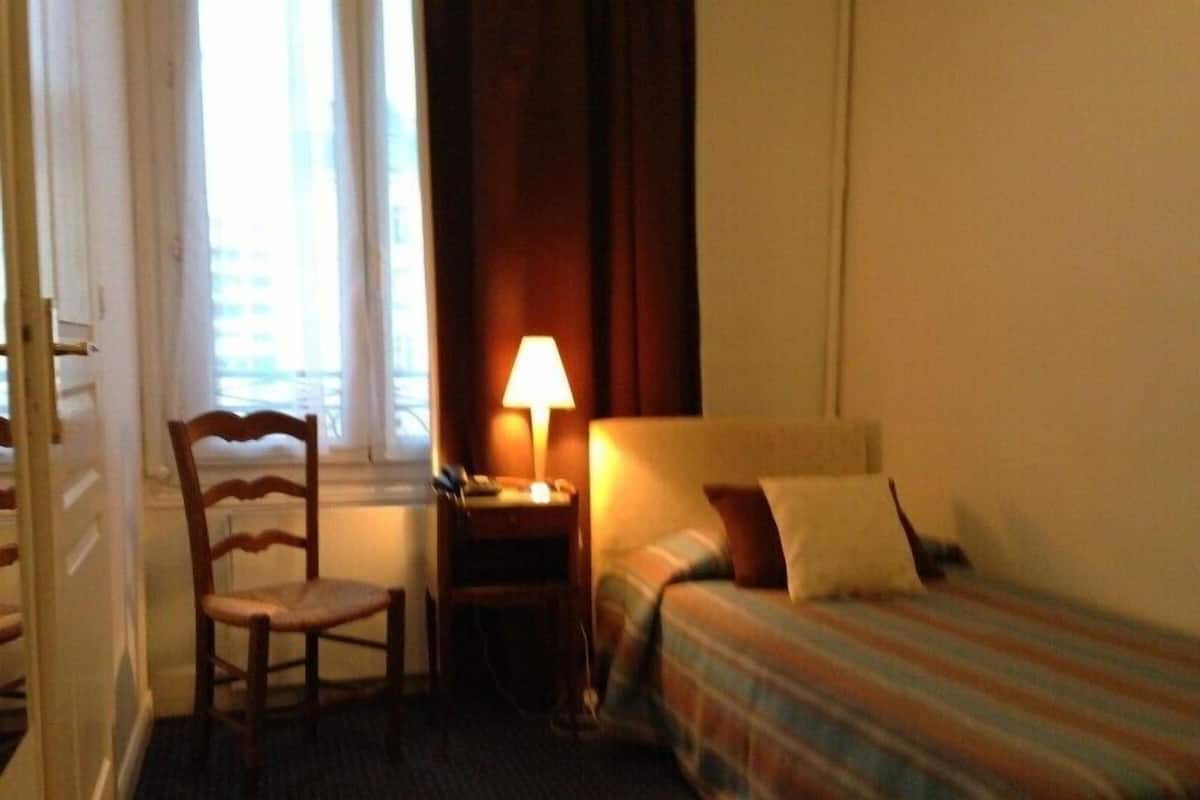 Traditional Single Room