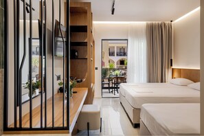 Espacio para trabajar con laptop y sistema de insonorización