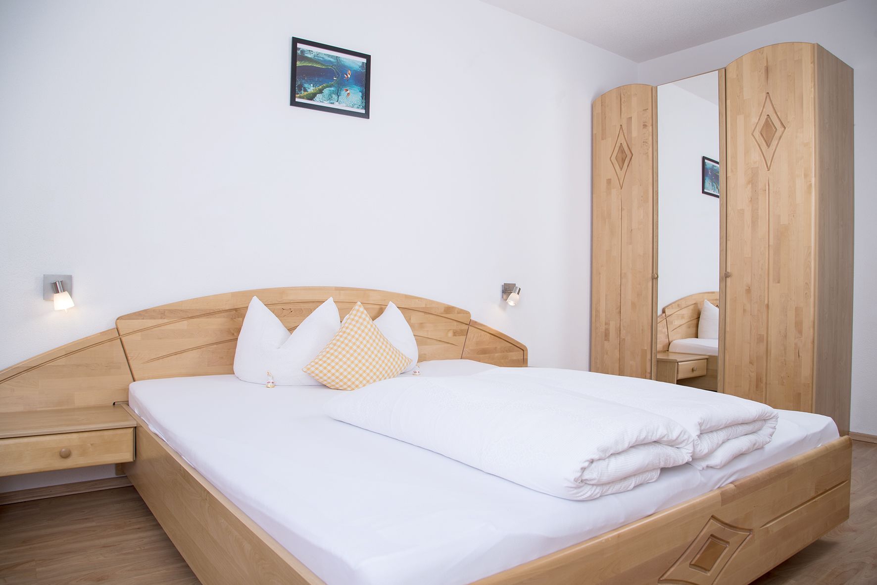 apartment zwölfer, 1 bedroom, balcony	 | hypo-allergenic bedding, desk, iron/ironing board, free wifi