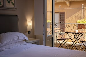 Literie de qualité supérieure, couette en duvet d'oie, minibar