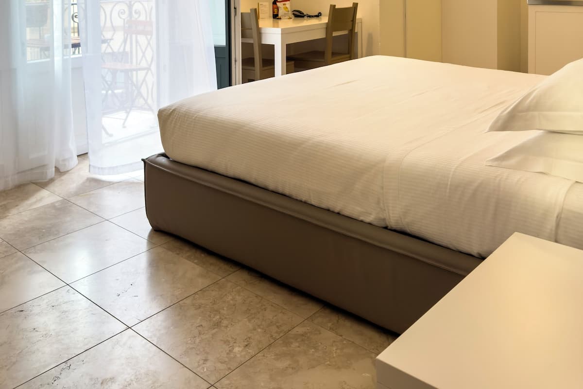Monolocale, balcone | 1 camera, biancheria da letto di alta qualità, copriletto in piuma