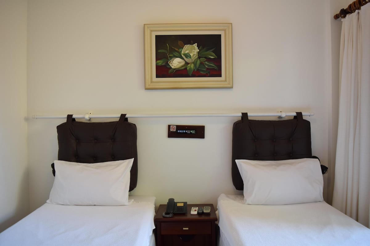 Minibar, in-room safe, laptop workspace, soundproofing
