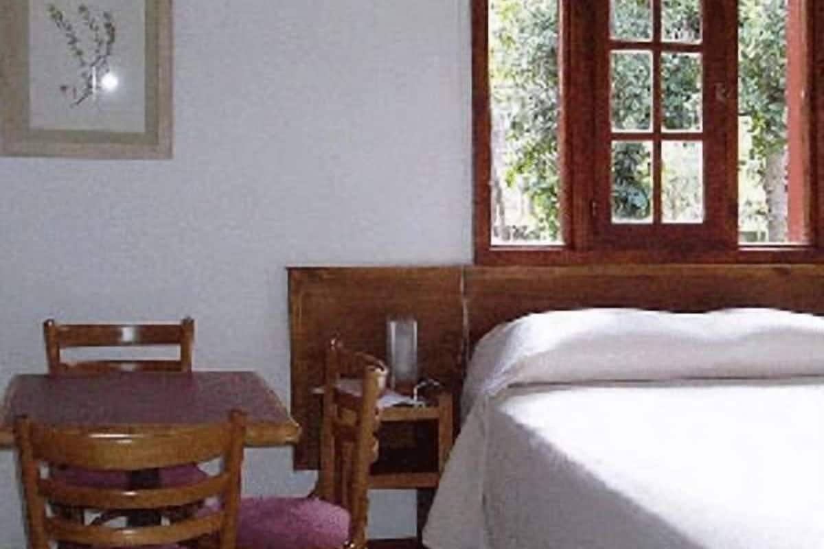 デスク、WiFi (無料)