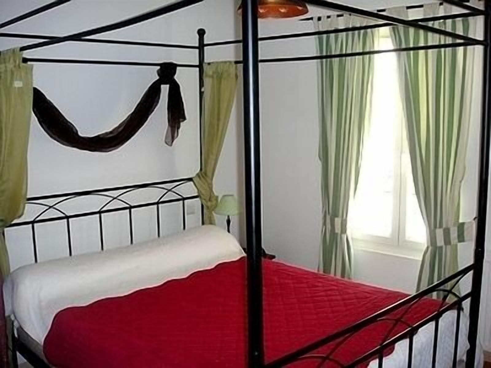 double room | 1 bedroom, premium bedding, in-room safe, desk