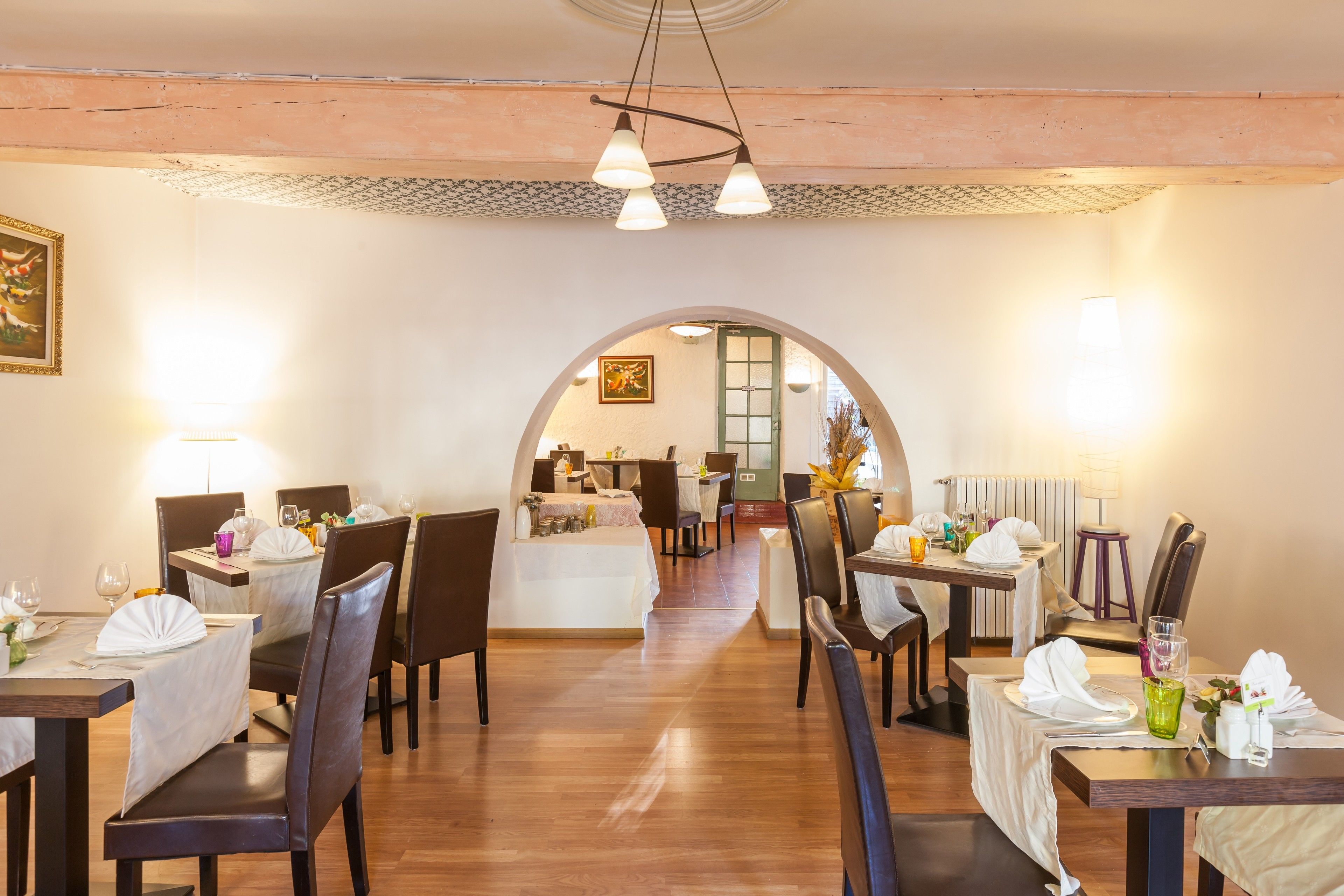 lunch, dinner served; french cuisine, al fresco dining