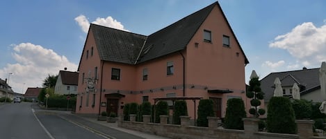 Fassade der Unterkunft