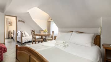 Chambre Standard | Bureau, rideaux occultants, fer et planche Ă repasser, Wi-Fi gratuit