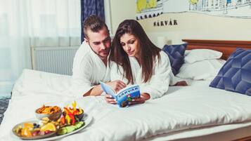 Couples can enjoy a romantic breakfast in bed with a view.