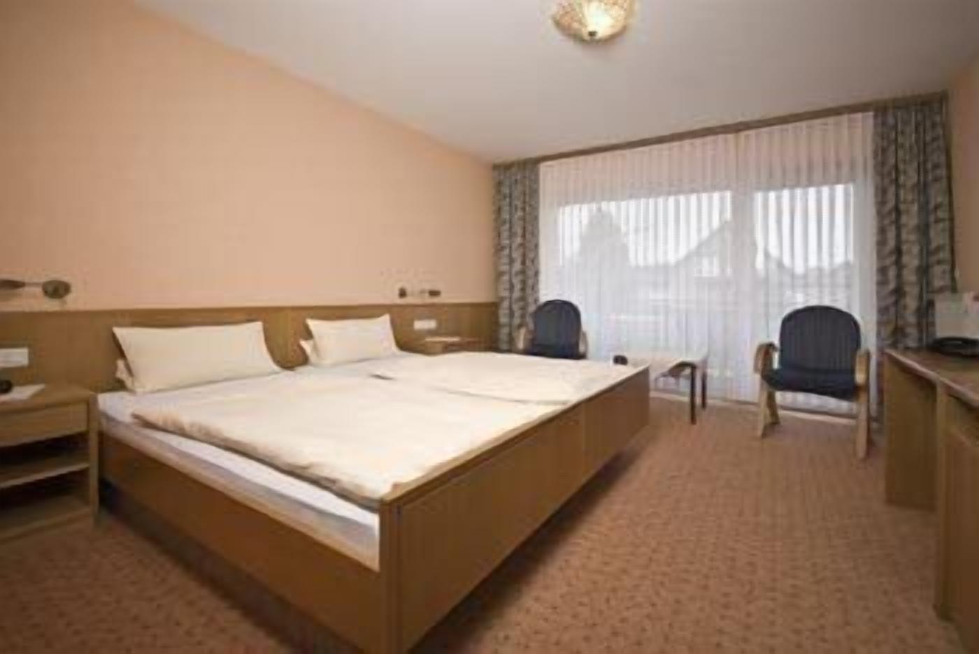 in-room safe, desk, free cots/infant beds, rollaway beds