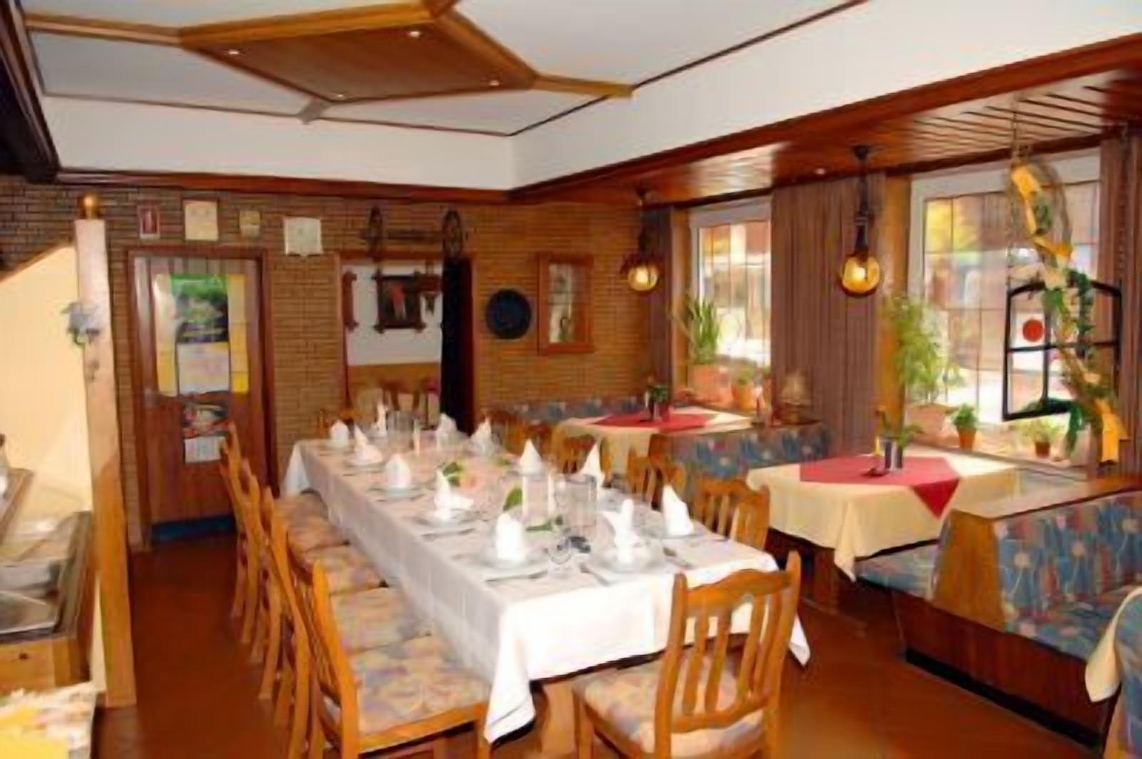 dinner served, german cuisine, al fresco dining