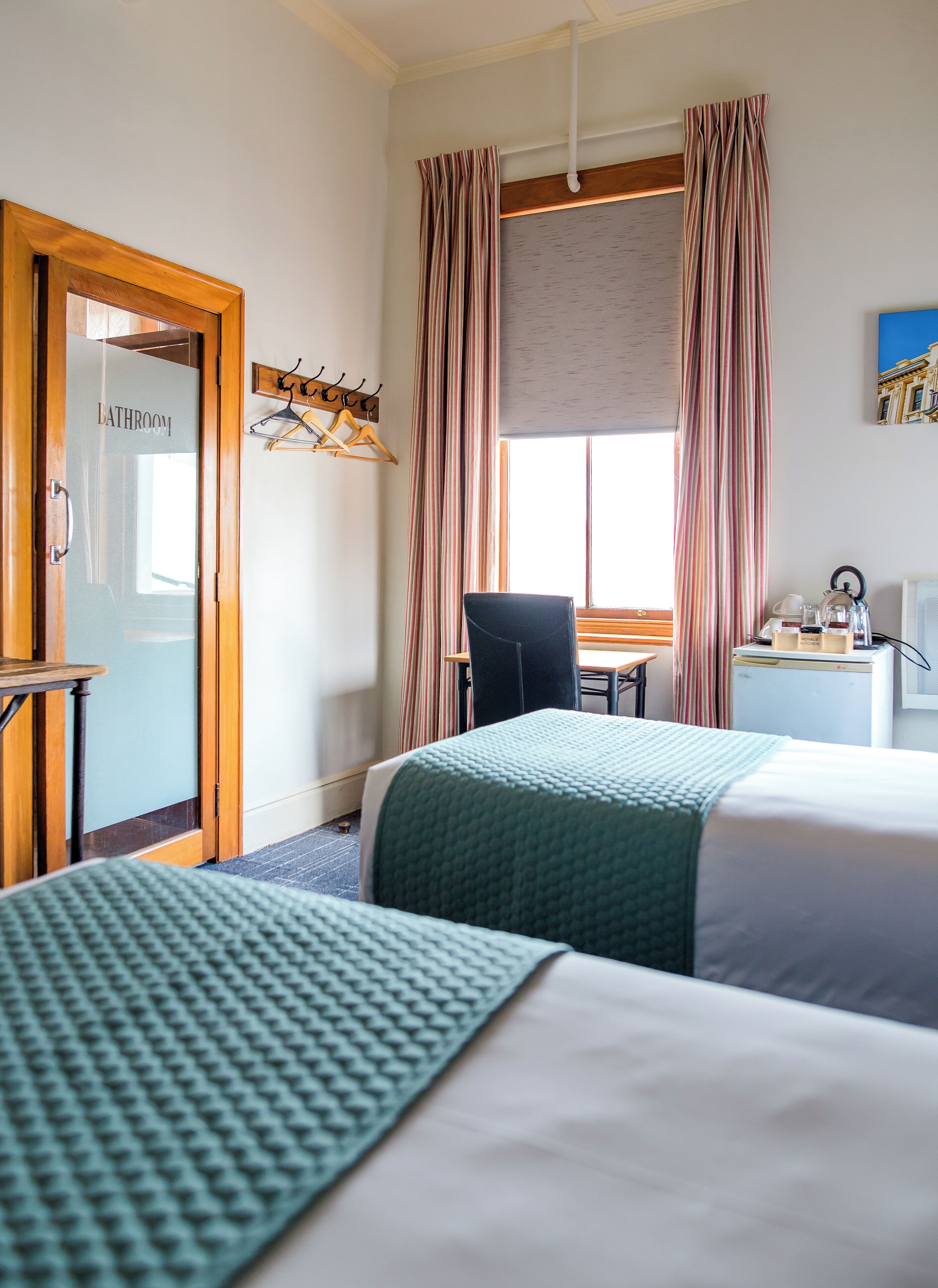 Triple Room, Ensuite | Individually decorated, individually furnished, free WiFi, bed sheets