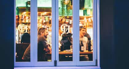 The Cambridge Hotel & Backpackers