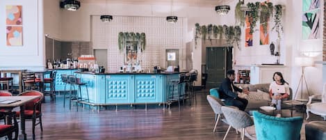 Bar lounge