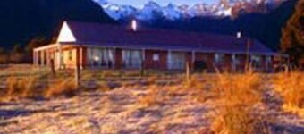 Misty Peaks Guesthouse