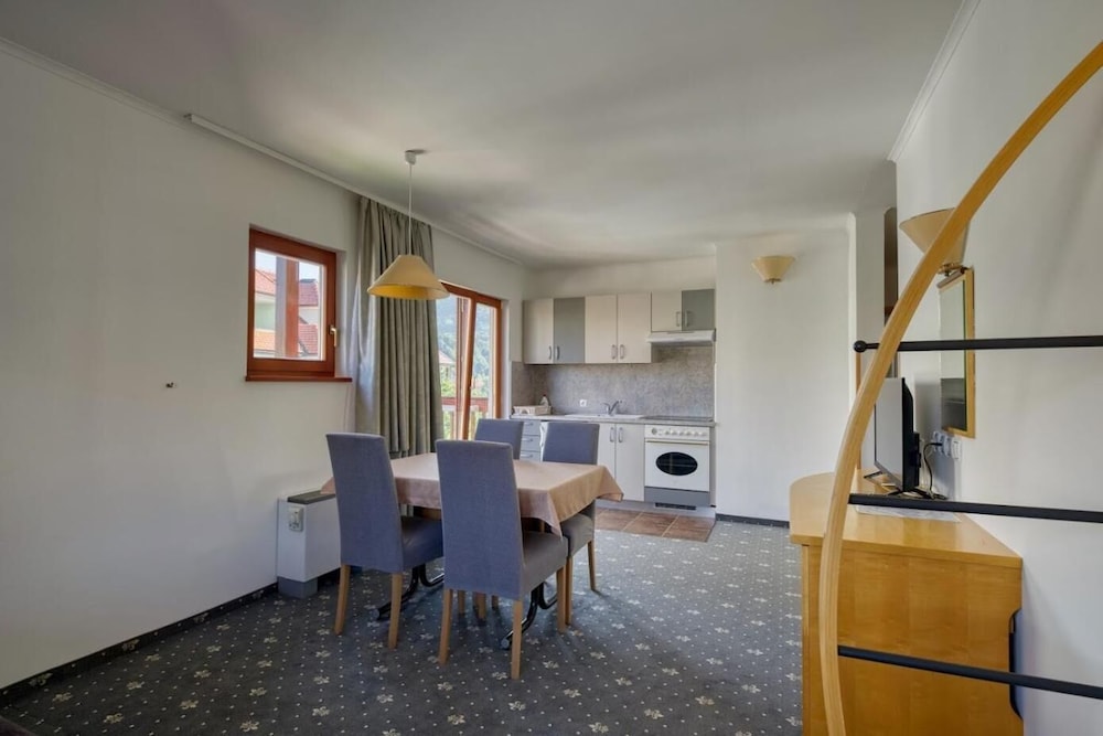 Garni Hotel Zvon by null