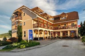 Exterior - Garni Hotel Zvon (Zrece)