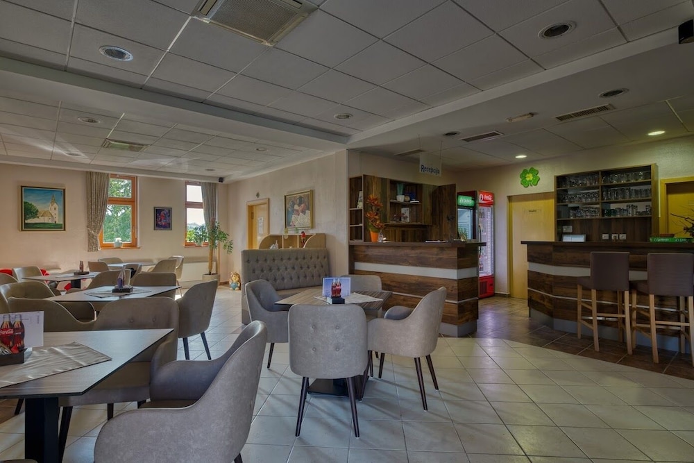 Garni Hotel Zvon by null